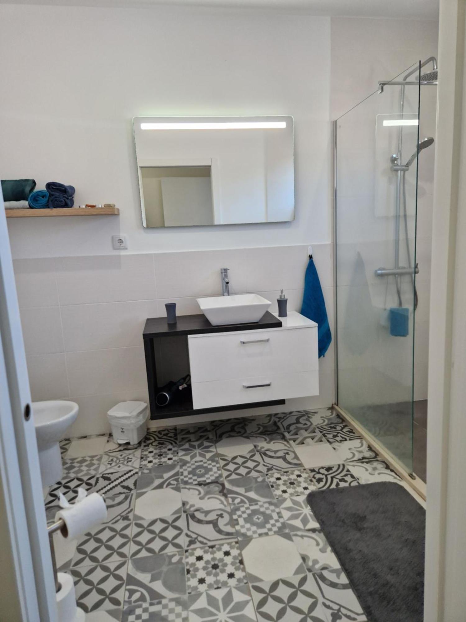 C - Delightful 2 Bedroom Vacation Home Машику Экстерьер фото